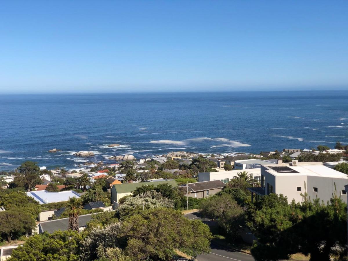 Camps Bay Blue Self-Catering Studios Kaapstad Buitenkant foto