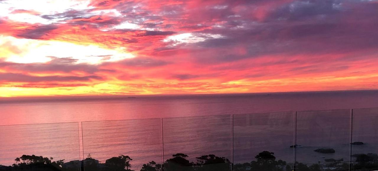 Camps Bay Blue Self-Catering Studios Kaapstad Buitenkant foto