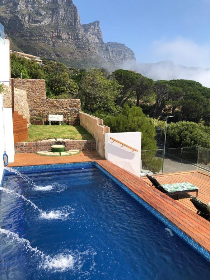 Camps Bay Blue Self-Catering Studios Kaapstad Buitenkant foto