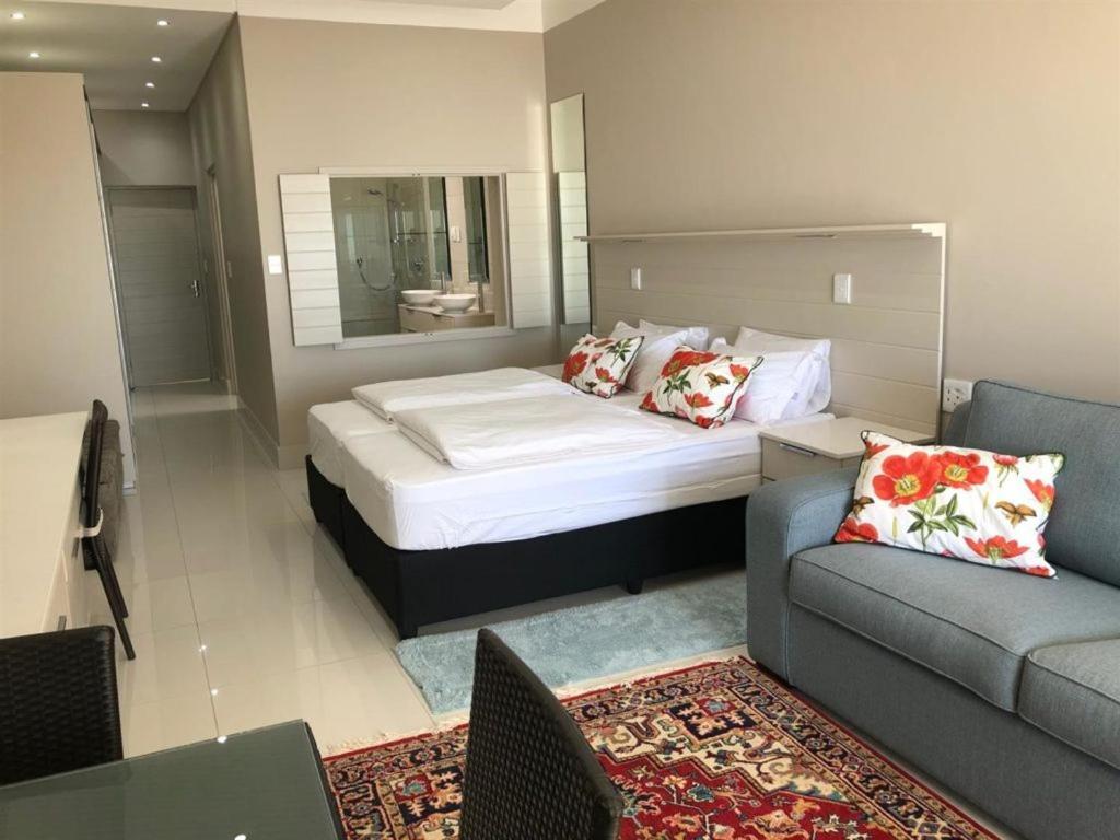 Camps Bay Blue Self-Catering Studios Kaapstad Buitenkant foto