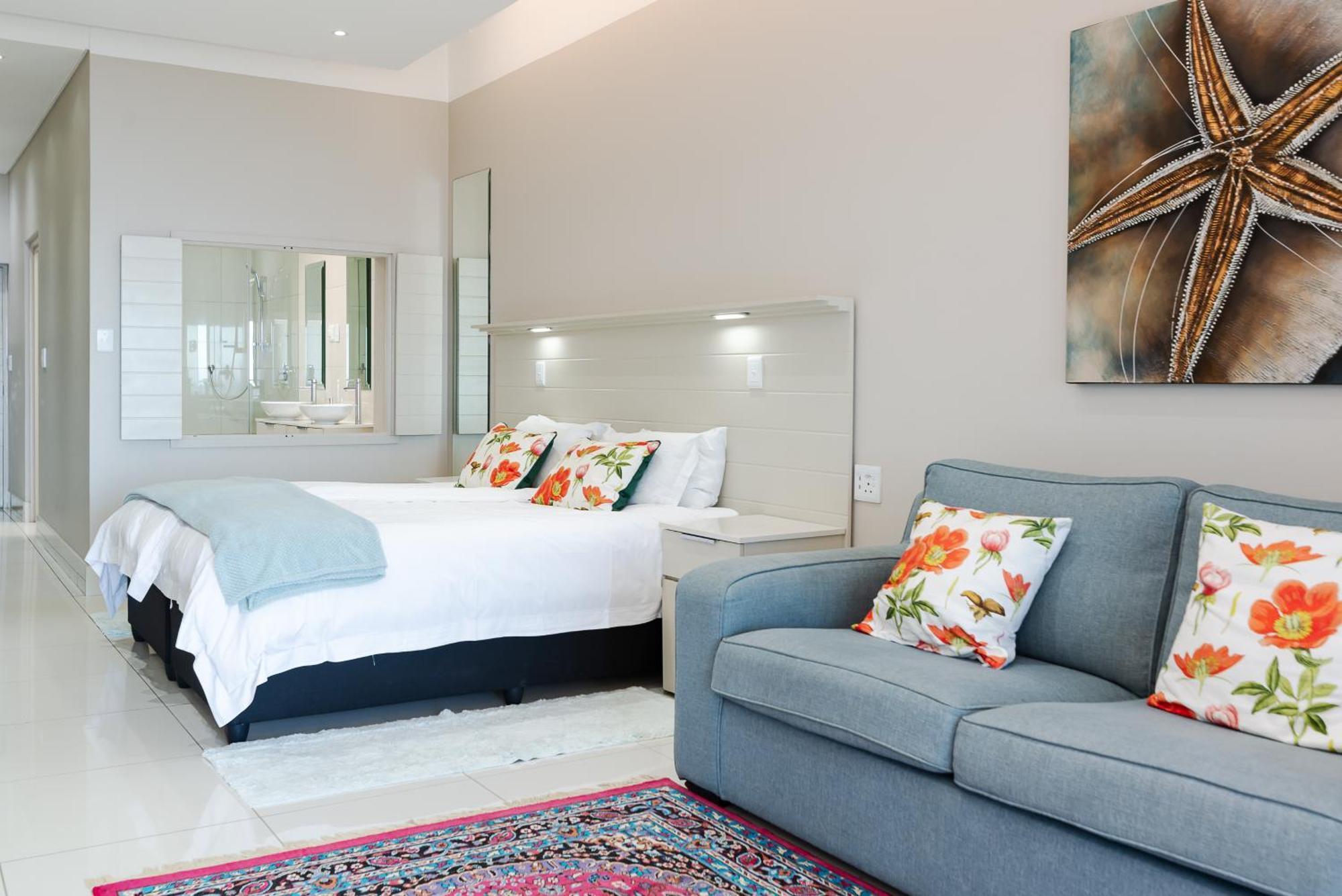 Camps Bay Blue Self-Catering Studios Kaapstad Buitenkant foto